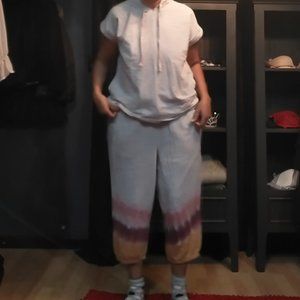 LIVI size 14/16 joggers and hooded short sleeve top